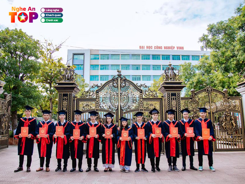 Trung-tam-ngoai-ngu-tin-hoc-dai-hoc-cong-nghiep-vinh-ngheantoplist
