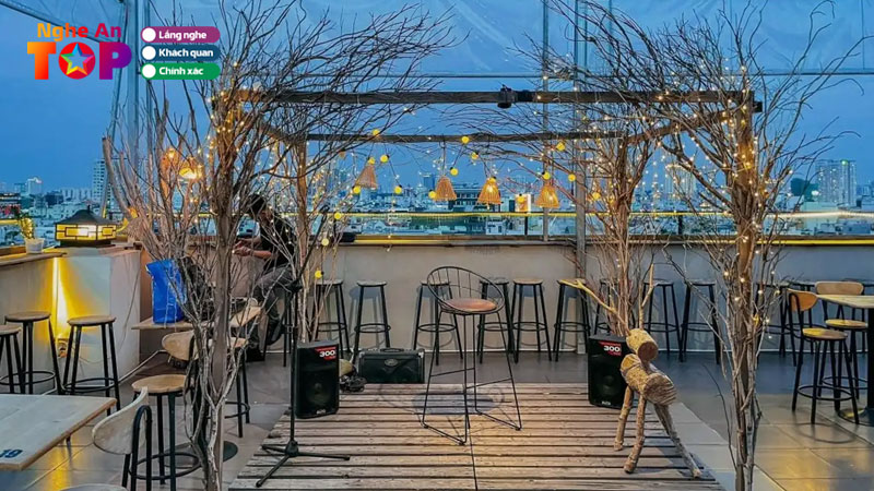 Top-10-quan-cafe-dep-o-nghe-an-view-cuc-chill-song-ao-cuc-me-ngheantoplist