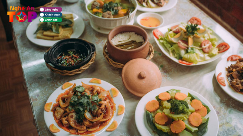 Top-10-quan-an-gia-dinh-nghe-an-chuan-huong-vi-com-nha-ngheantoplist