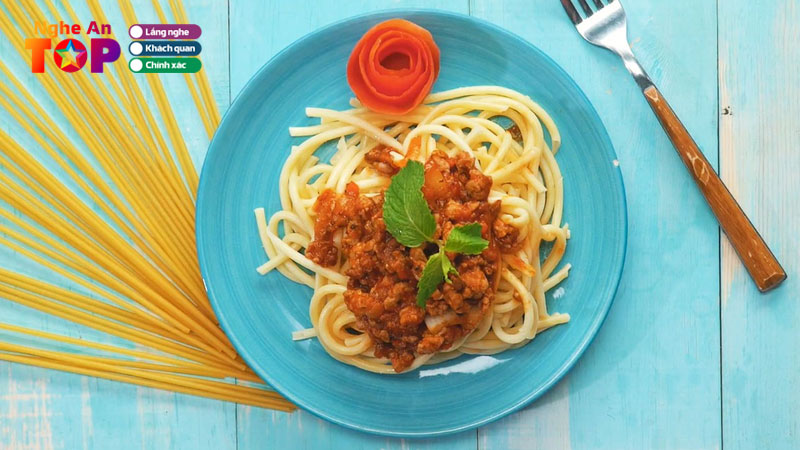 Top-5-dia-chi-ban-mi-y-tai-nghe-an-ngon-chuan-vi-au-ngheantoplist