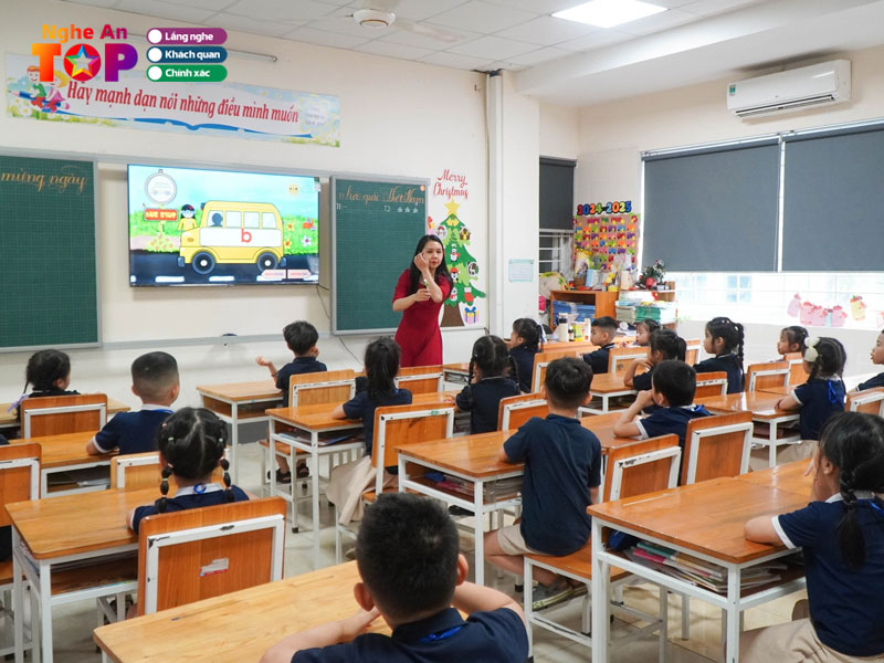 Rainbow-preschool-ngheantoplist
