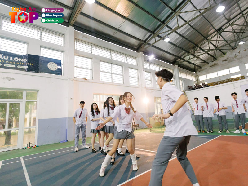 2m-studio-ngheantoplist