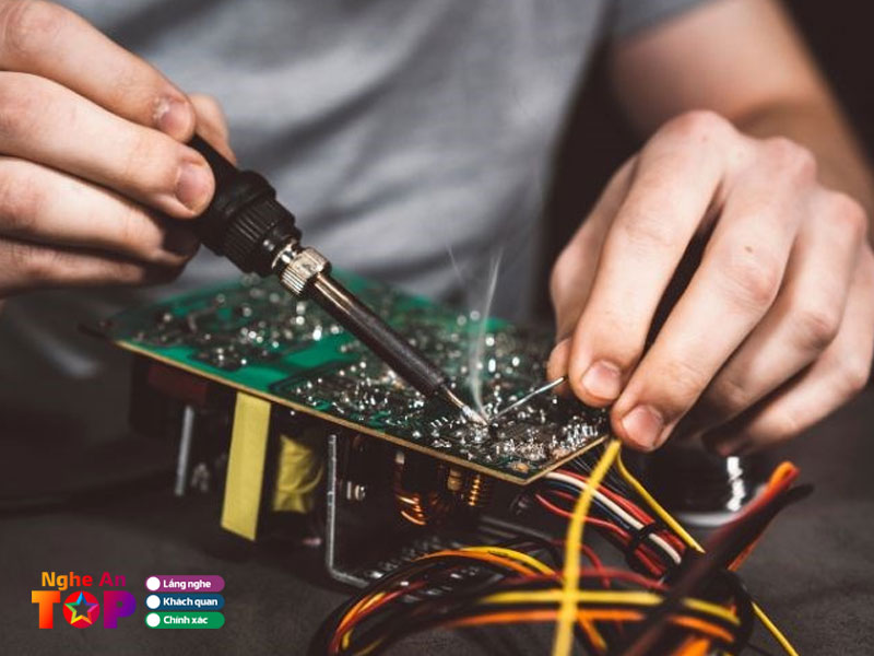 Sua-chua-do-dien-hung-vi-ngheantoplist