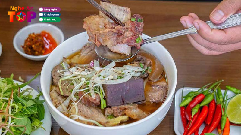 Top-5-dia-chi-ban-bun-suon-bo-tai-nghe-an-ngon-het-say-ngheantoplist