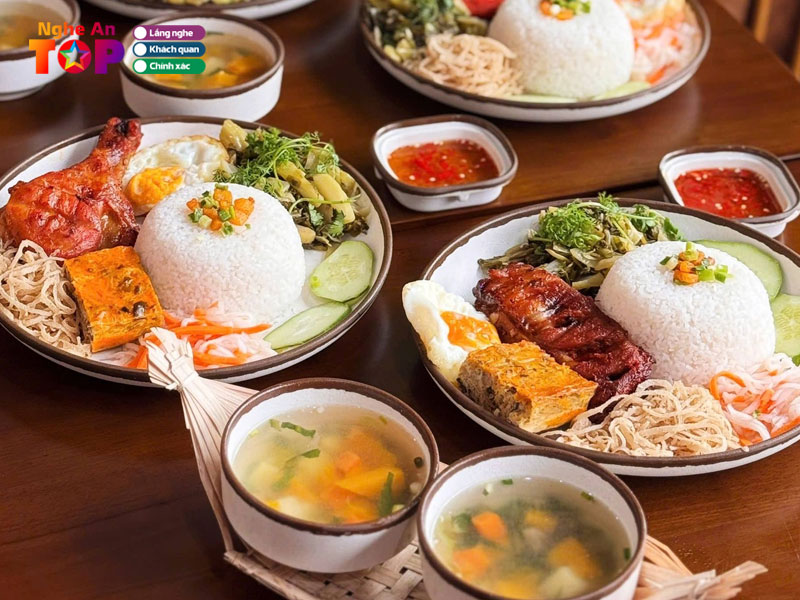 Com-tam-anh-chi-em-ngheantoplist