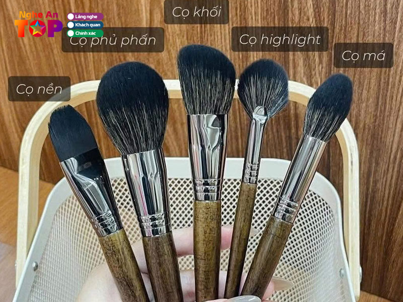 Le-yen-cosmetics-ngheantoplist