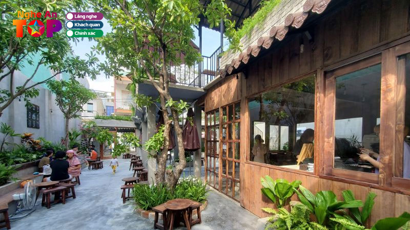 10-quan-cafe-san-vuon-tai-nghe-an-yen-tinh-khong-gian-mat-me-ngheantoplist