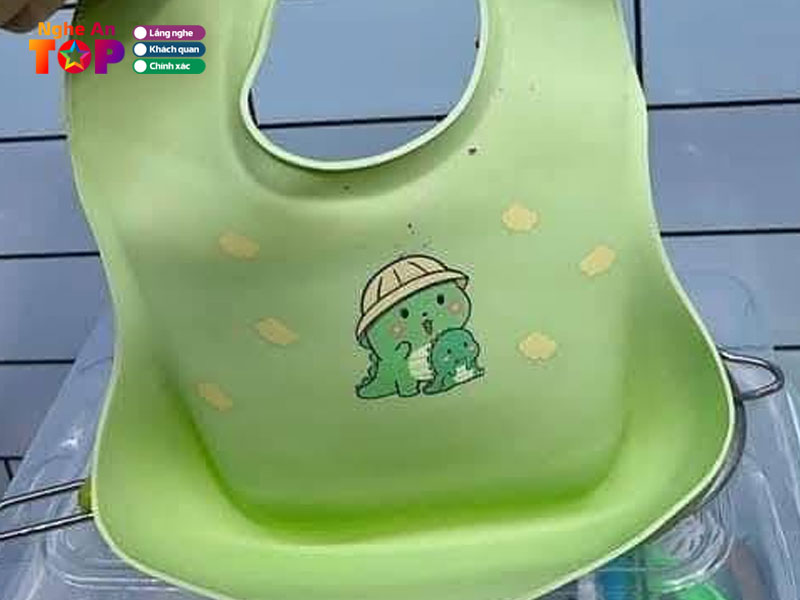 Khanh-han-me-be-ngheantoplist