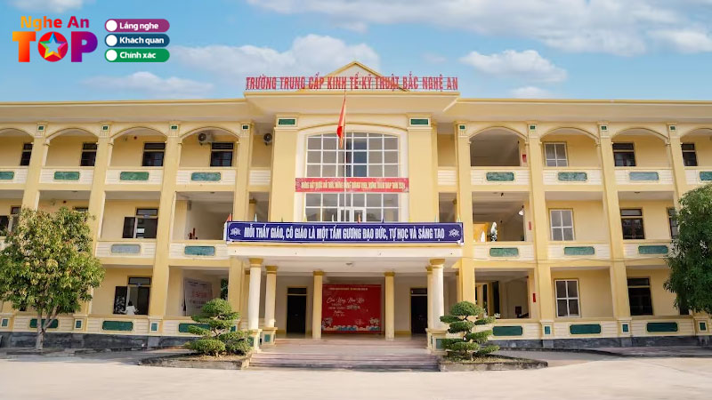 Top-5-truong-trung-cap-o-nghe-an-quy-mo-dao-tao-tot-tan-tam-ngheantoplist