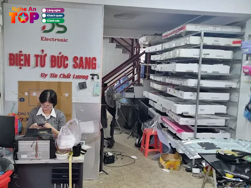 Trung-tam-dien-tu-cong-nghe-cao-duc-sang-ngheantoplist