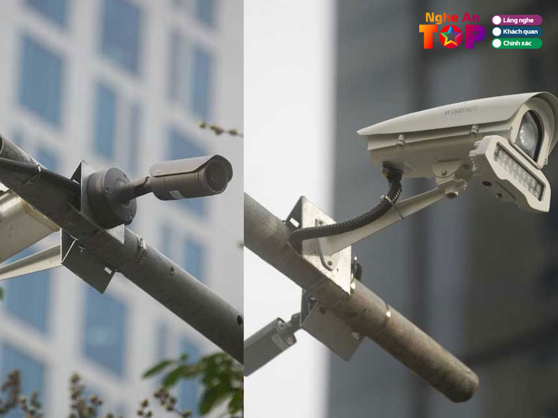 Vi-tri-camera-phat-nguoi-ai-tai-nghe-an-ngheantoplist