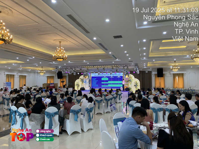 Dai-hue-palace-ngheantoplist